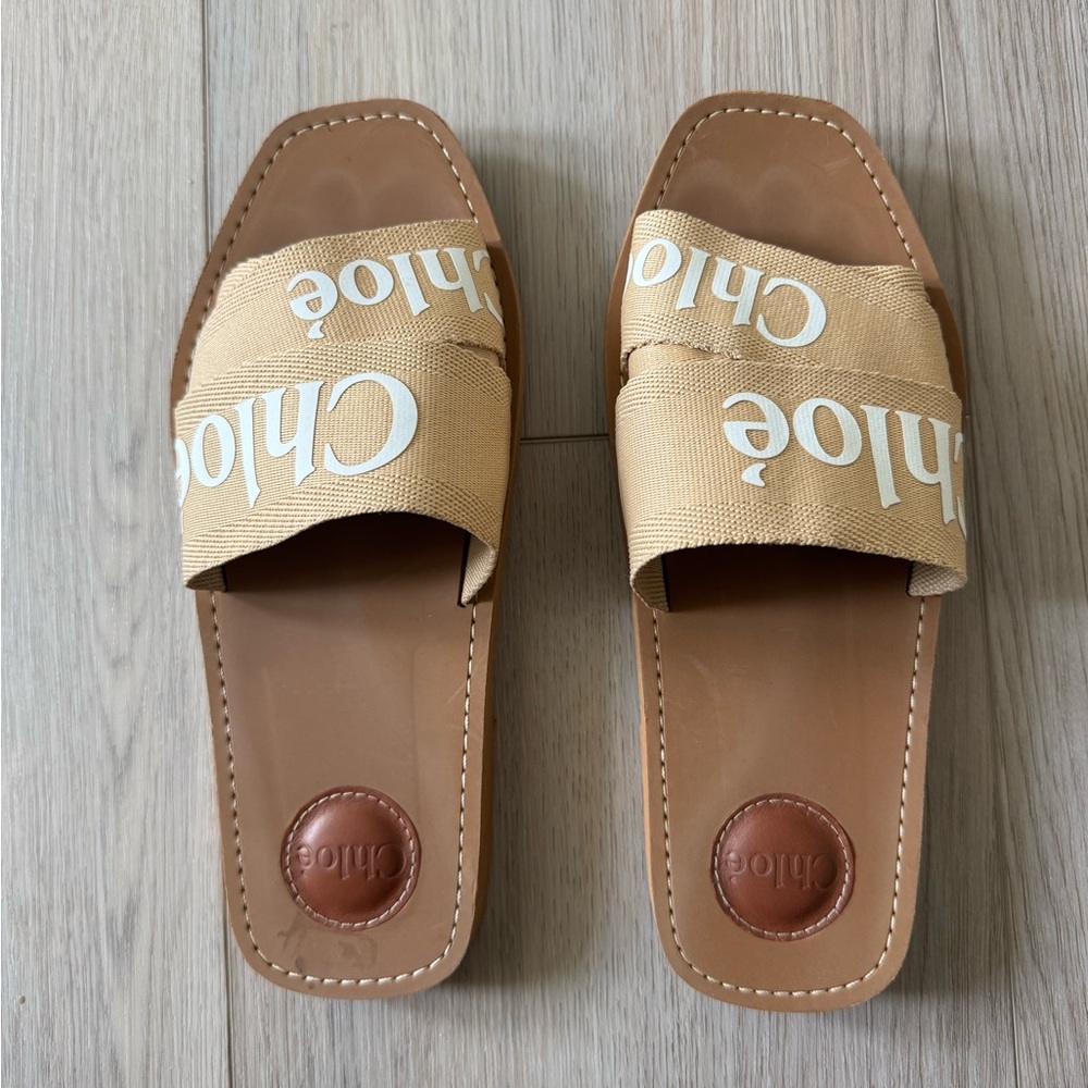 Chloé Canvas Printed Slides